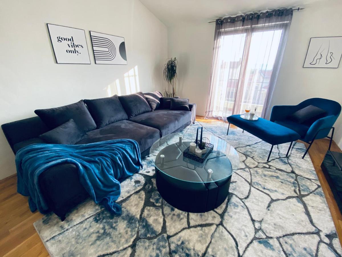 Zara Apartament